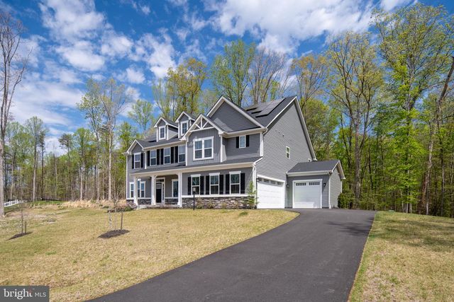 112 LAKE BLUFF CT, Fredericksburg, VA 22406