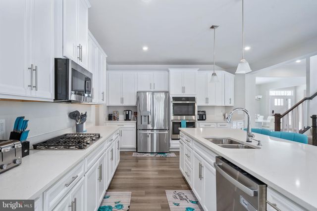 112 LAKE BLUFF CT, Fredericksburg, VA 22406