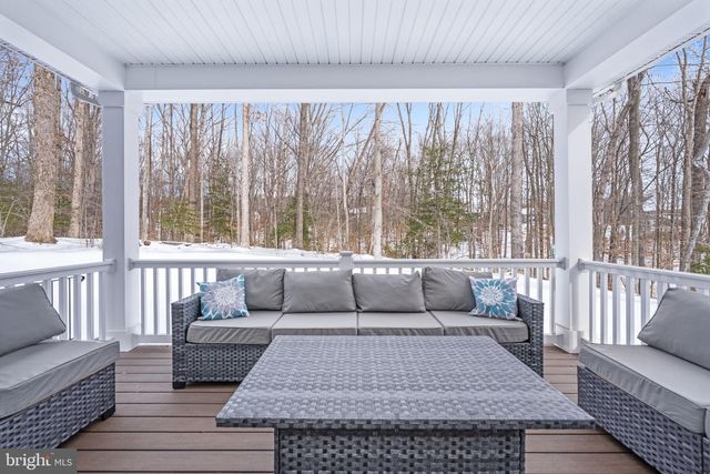 112 LAKE BLUFF CT, Fredericksburg, VA 22406