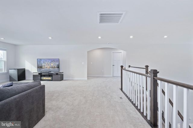 112 LAKE BLUFF CT, Fredericksburg, VA 22406