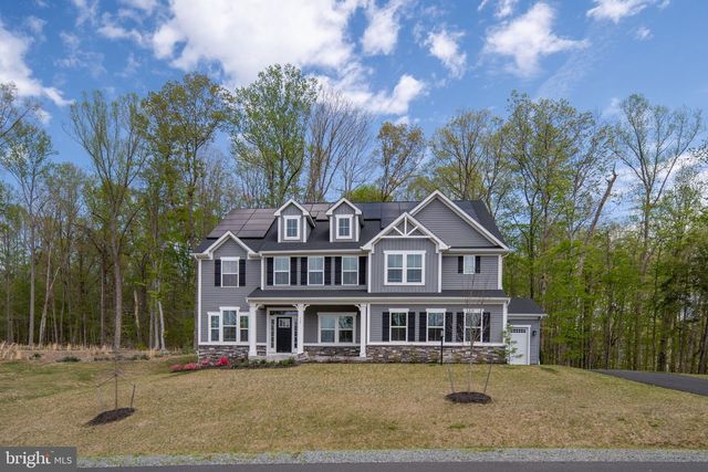 112 LAKE BLUFF CT, Fredericksburg, VA 22406