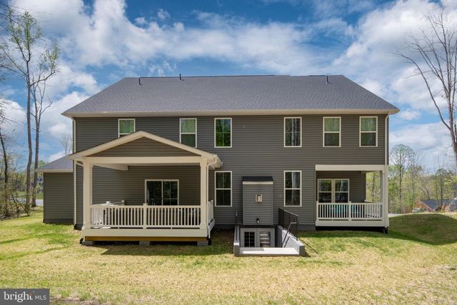 112 LAKE BLUFF CT, Fredericksburg, VA 22406