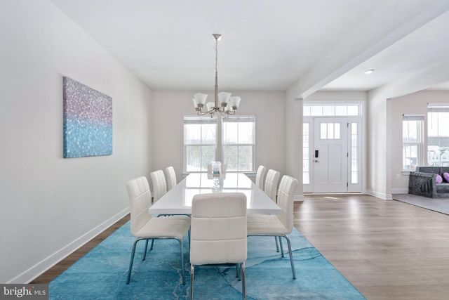 112 LAKE BLUFF CT, Fredericksburg, VA 22406