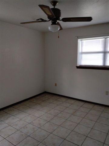 409 NE 27th, Lawton, OK 73507