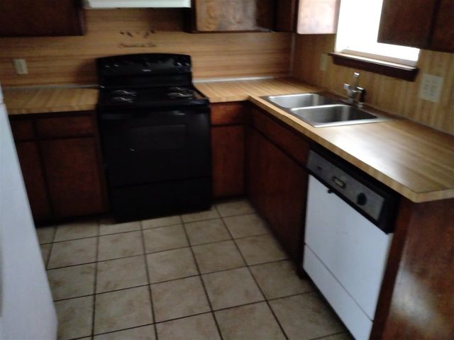 409 NE 27th, Lawton, OK 73507