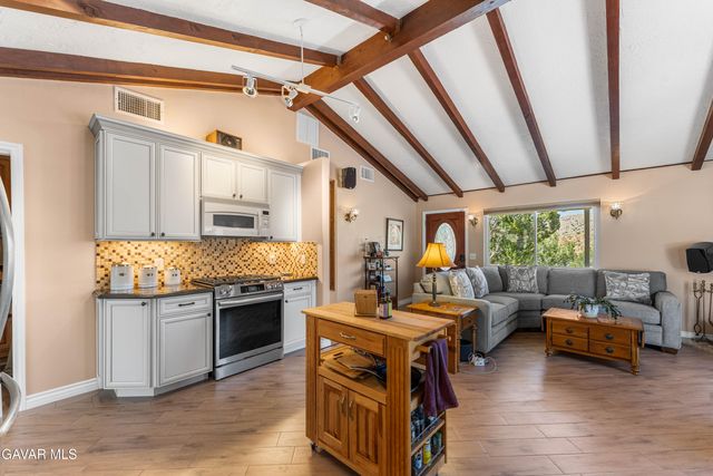 29125 Devils Punch Bowl Road, Pearblossom, CA 93553