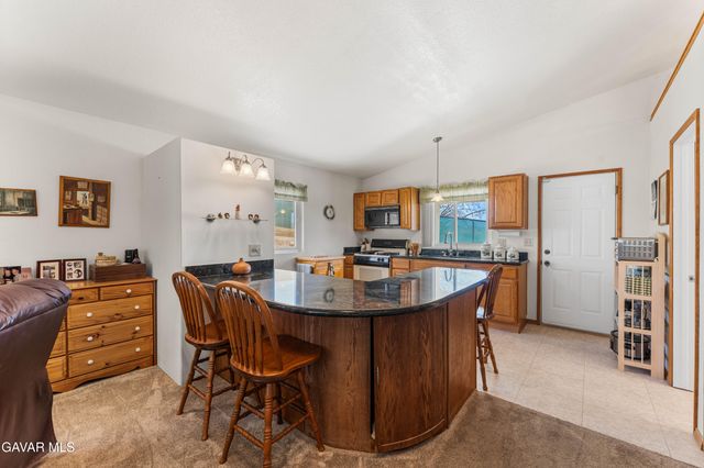 29125 Devils Punch Bowl Road, Pearblossom, CA 93553