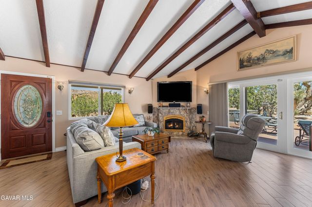 29125 Devils Punch Bowl Road, Pearblossom, CA 93553