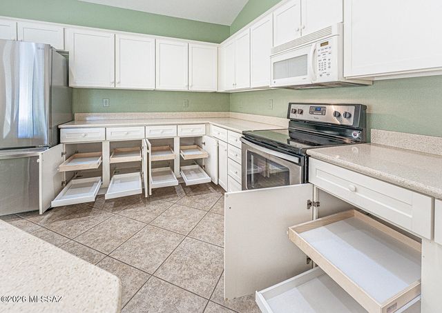 1917 E Orchid Lane, Green Valley, AZ 85614