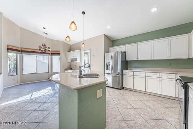 1917 E Orchid Lane, Green Valley, AZ 85614