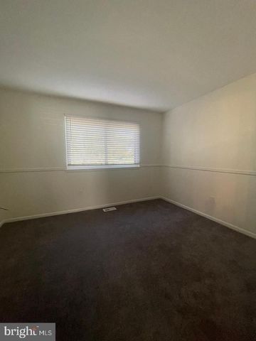 57 ASH STOKER LN, Horsham, PA 19044