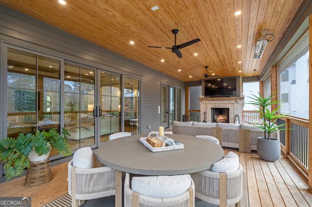 285 Roswell Farms Drive, Roswell, GA 30075