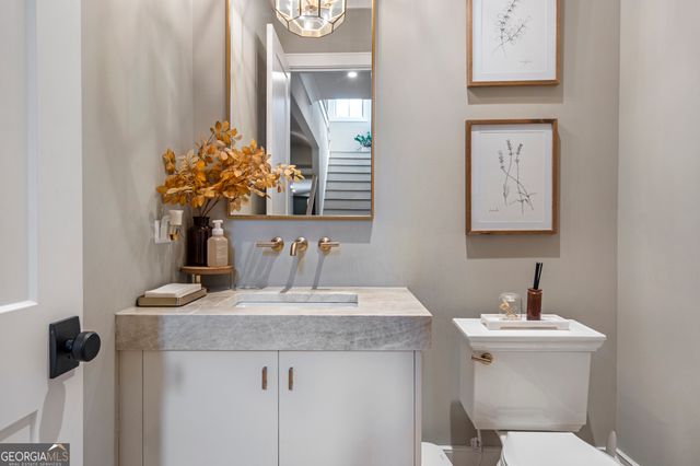 285 Roswell Farms Drive, Roswell, GA 30075