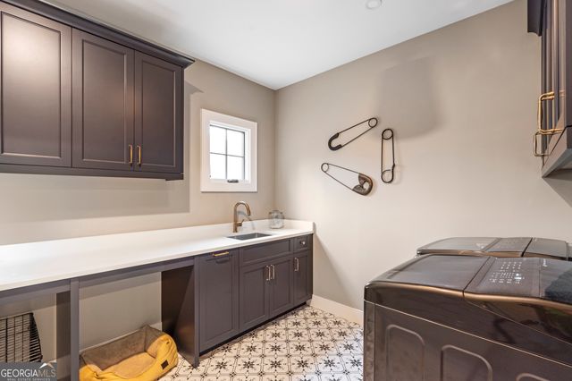 285 Roswell Farms Drive, Roswell, GA 30075