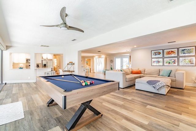 1219 VILLAGE GREEN PARKWAY, Bradenton, FL 34209