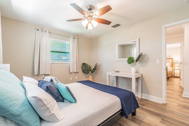 1219 VILLAGE GREEN PARKWAY, Bradenton, FL 34209