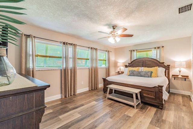 1219 VILLAGE GREEN PARKWAY, Bradenton, FL 34209