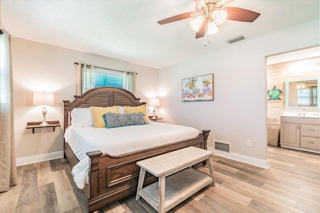 1219 VILLAGE GREEN PARKWAY, Bradenton, FL 34209