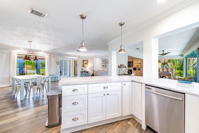 1219 VILLAGE GREEN PARKWAY, Bradenton, FL 34209