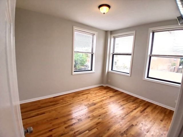 7606 N Paulina Street 304, Chicago, IL 60626