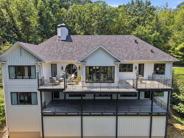 25 Ridgeview Drive, Little Rock, AR 72227