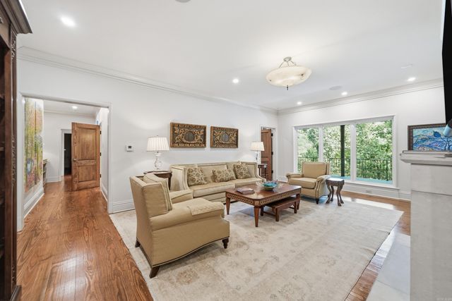 25 Ridgeview Drive, Little Rock, AR 72227