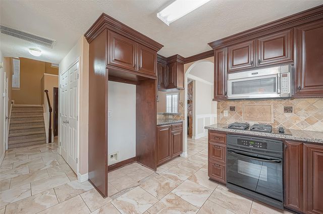 11111 Cactus Point Court, Houston, TX 77095