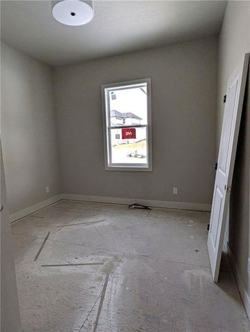 17608 Knox Street, Overland Park, KS 66221