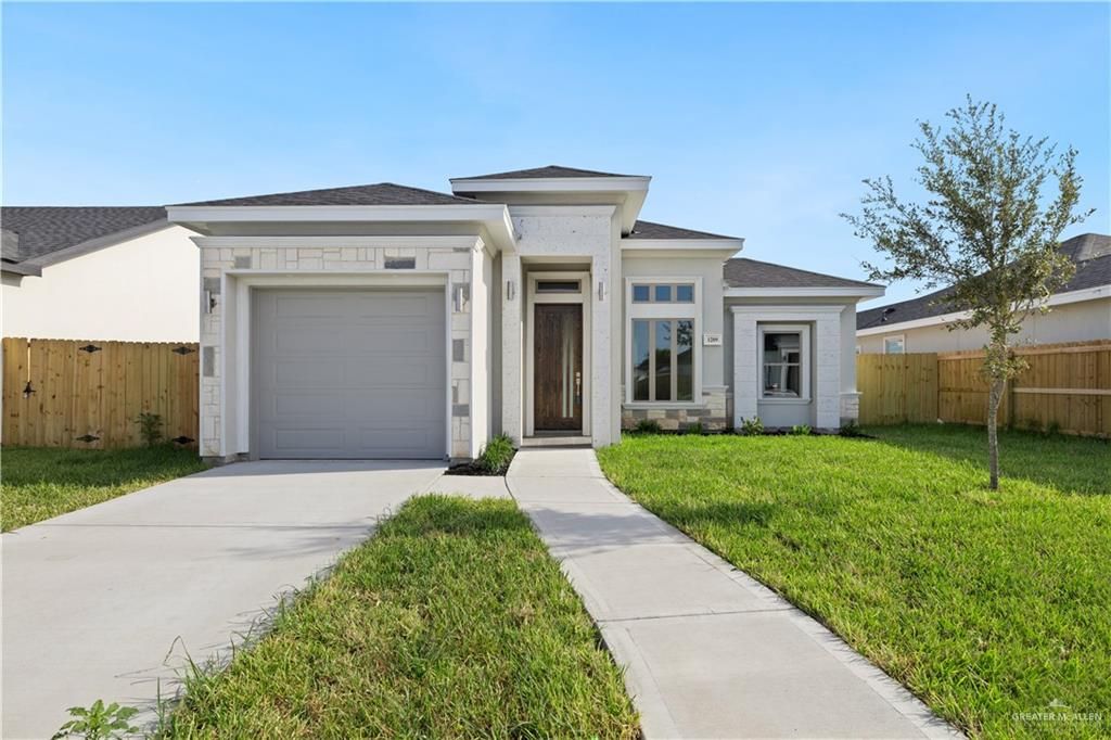 1209 E Evergreen Avenue, San Juan, TX 78589