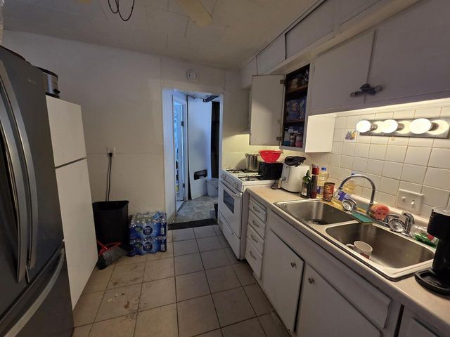 5515 41st AVENUE, Kenosha, WI 53144