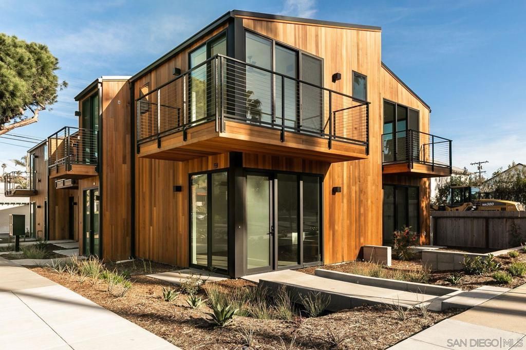 221 227 W G Street, Encinitas, CA 92024 — exterior