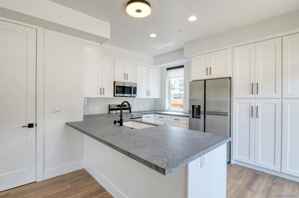 221 227 W G Street, Encinitas, CA 92024 — photo 5