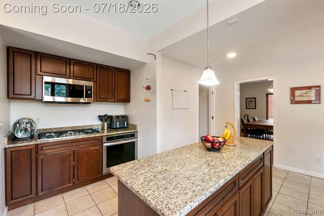 17198 Wildemere Street, Detroit, MI 48221