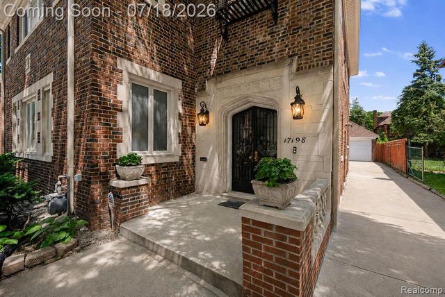 17198 Wildemere Street, Detroit, MI 48221