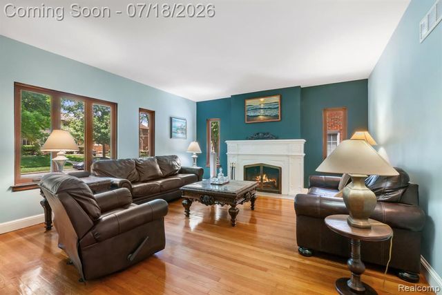 17198 Wildemere Street, Detroit, MI 48221