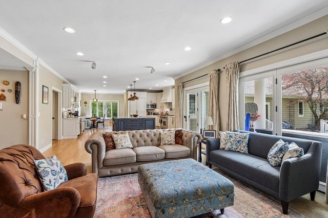 N29W30593 Foxwood DRIVE, Pewaukee, WI 53072