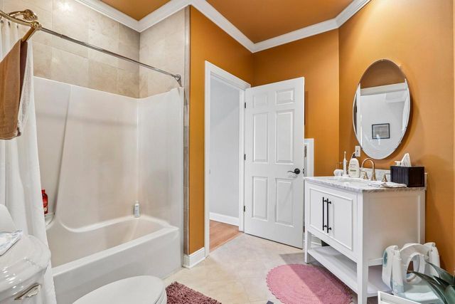 N29W30593 Foxwood DRIVE, Pewaukee, WI 53072