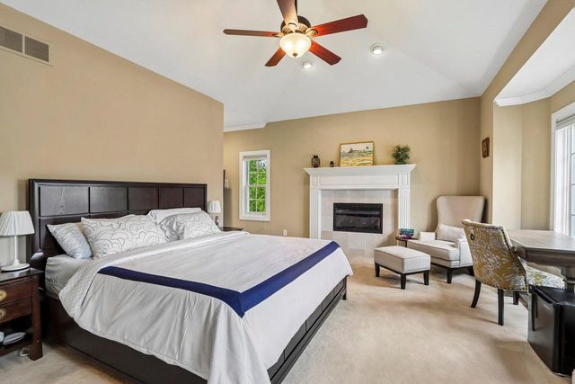 N29W30593 Foxwood DRIVE, Pewaukee, WI 53072