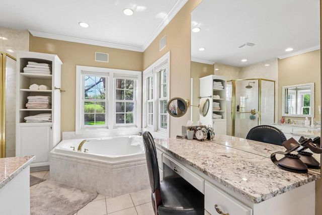 N29W30593 Foxwood DRIVE, Pewaukee, WI 53072