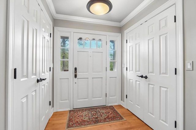 N29W30593 Foxwood DRIVE, Pewaukee, WI 53072