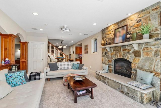 N29W30593 Foxwood DRIVE, Pewaukee, WI 53072
