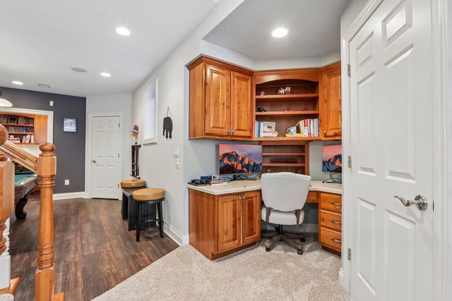 N29W30593 Foxwood DRIVE, Pewaukee, WI 53072