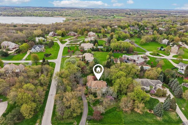 N29W30593 Foxwood DRIVE, Pewaukee, WI 53072
