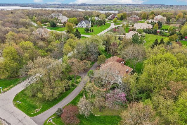 N29W30593 Foxwood DRIVE, Pewaukee, WI 53072