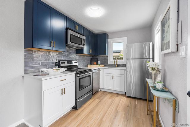 6980 Niagara Street, Commerce City, CO 80022