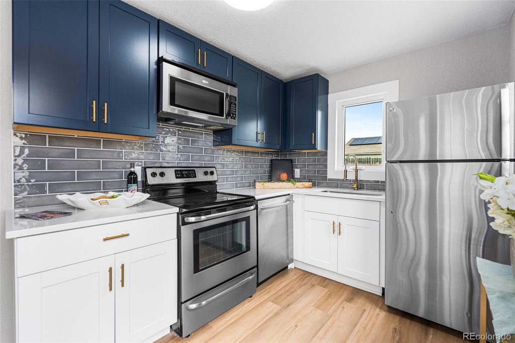 6980 Niagara Street, Commerce City, CO 80022