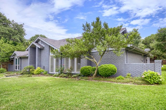 6008 Spring Flower Trail, Dallas, TX 75248