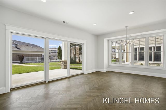 930 W Savidge Street 4, Spring Lake, MI 49456