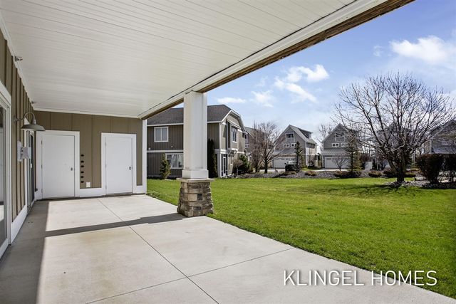 930 W Savidge Street 4, Spring Lake, MI 49456