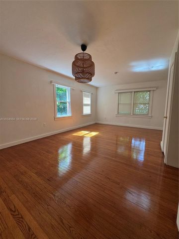 8238 NE 9th Avenue, Miami, FL 33138